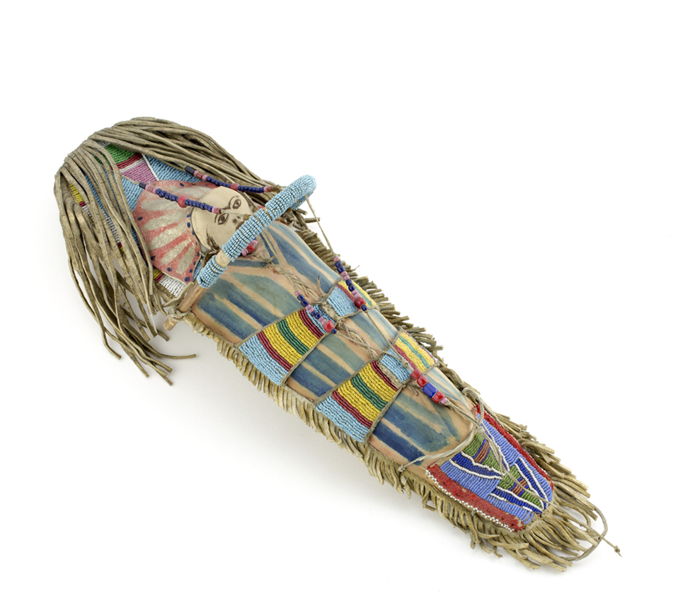 Unknown artist (Apsáalooke), Toy cradleboard and doll, late 19th or early 20th century