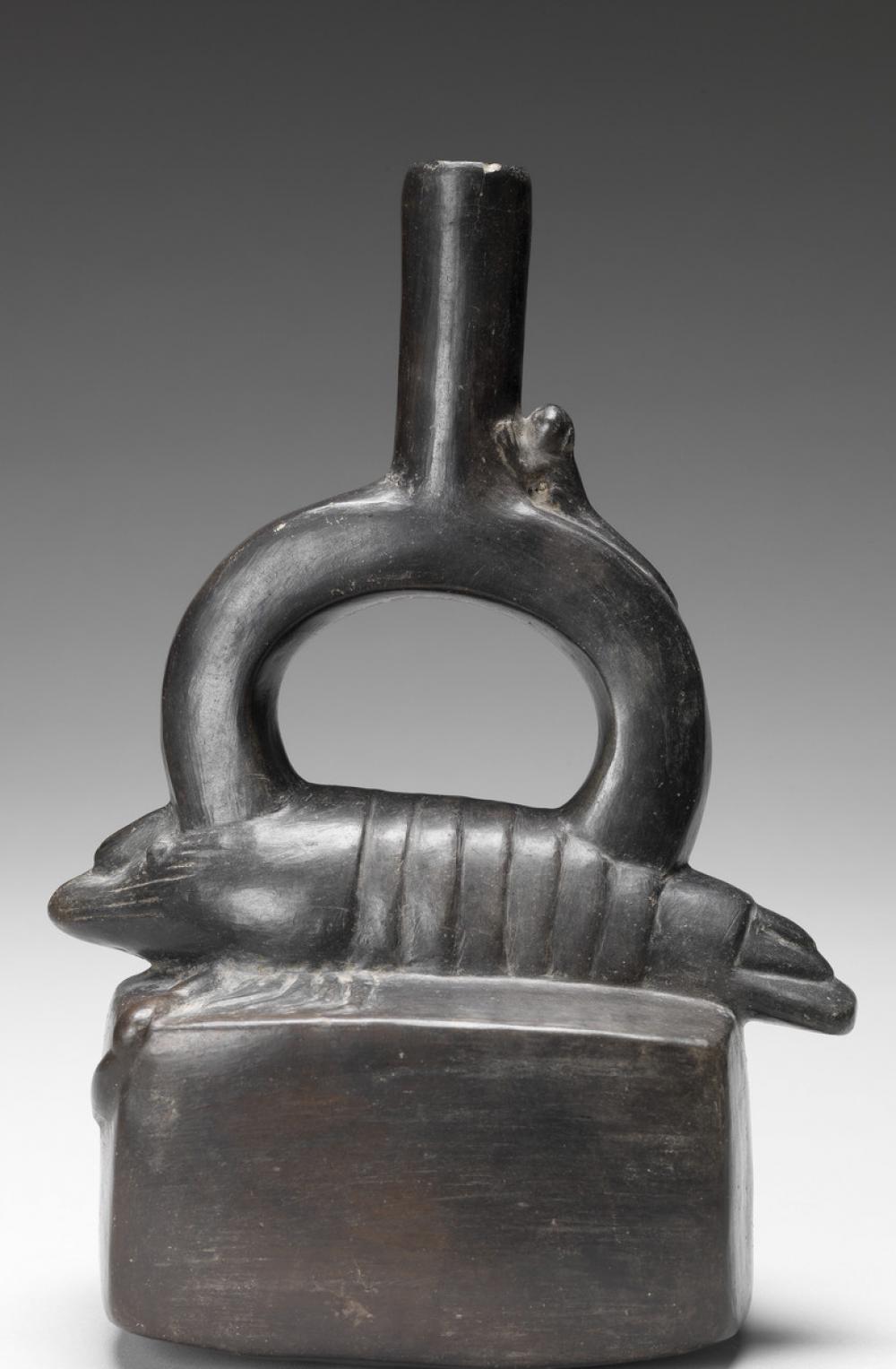 Chimú, Stirrup-spouted vessel with crayfish Chimú, Stirrup-spouted vessel with crayfish