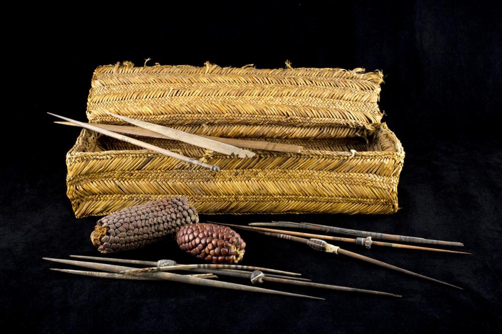 Chancay or Chimú, Spinning and weaving basket and tools