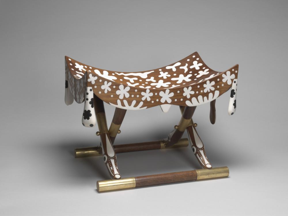 Hatoun, E., Tutankhamun's stool Hatoun, E., Tutankhamun's stool