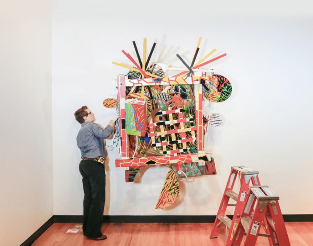 Jacqueline Finnegan installs a Judy Pfaff sculpture