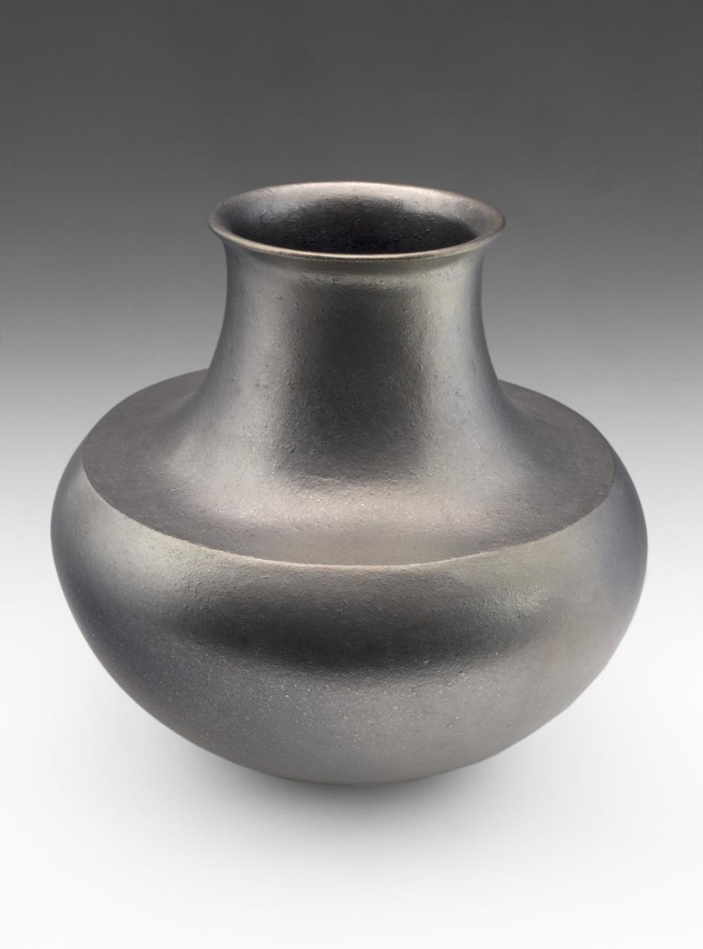 Lonnie Vigil (Nambé Pueblo; American, b. 1949), Jar (olla), 2002 Lonnie Vigil (Nambé Pueblo; American, b. 1949), Jar (olla), 2002