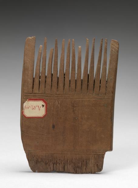 Egyptian, Comb with concentric circles
