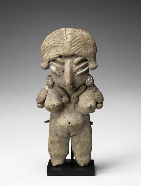Chupícuaro, standing female figure