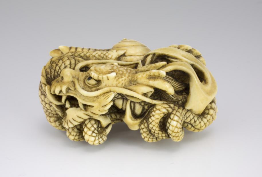 Tomokazu, Dragon holding a tama