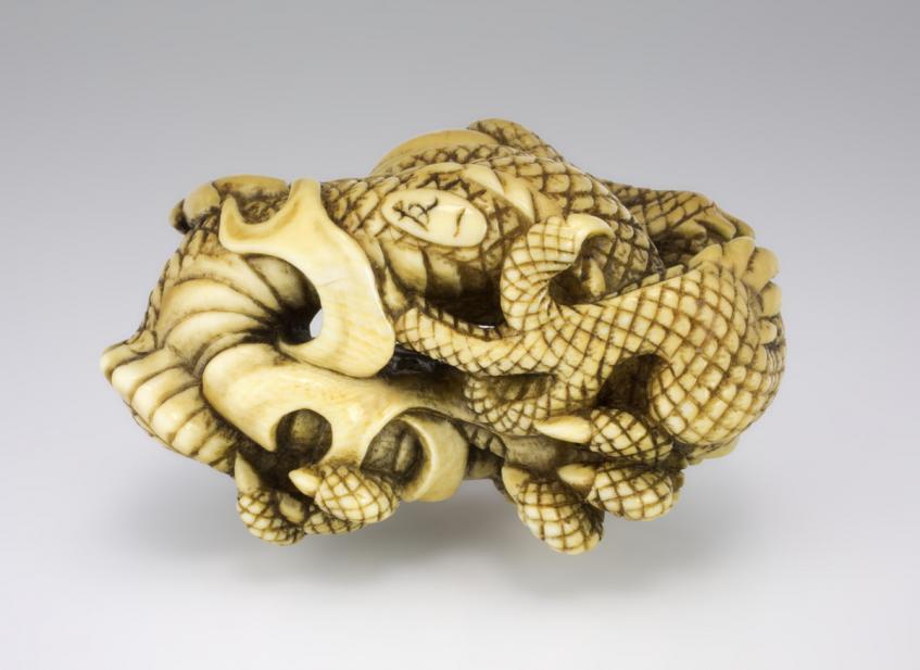 Tomokazu, Dragon holding a tama