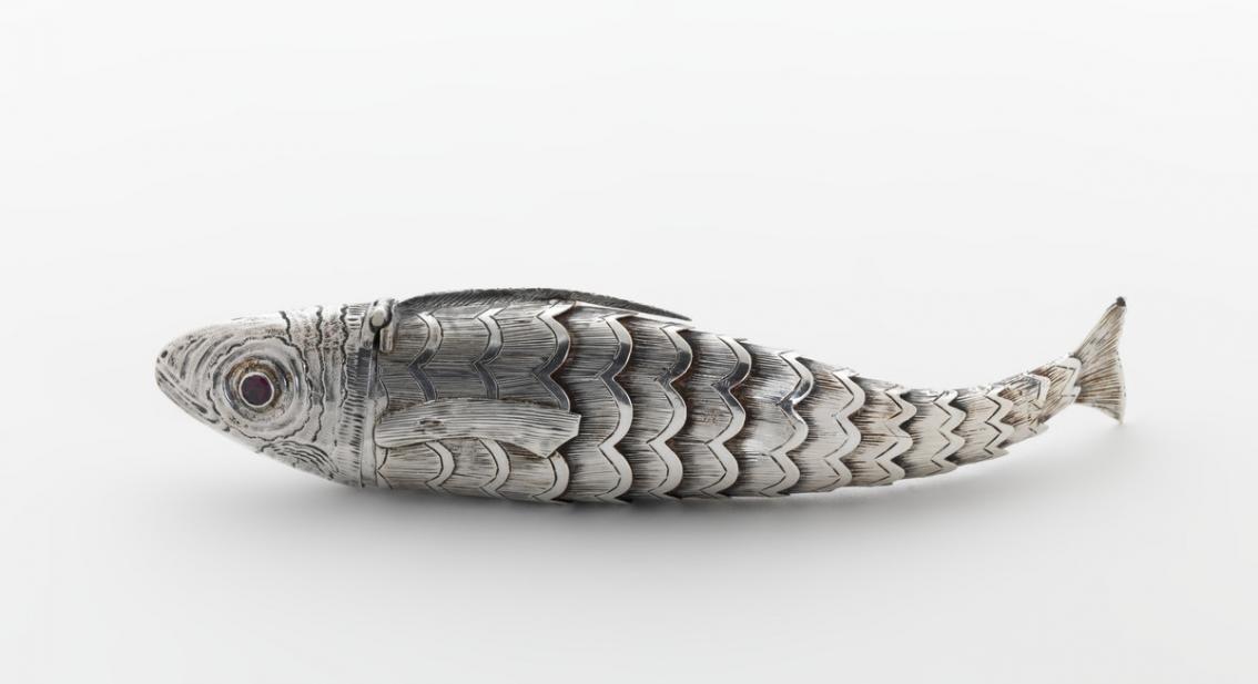 British, Vinaigrette in the form of a fish with case