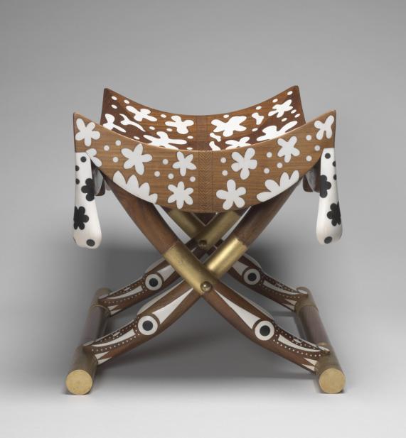Hatoun, E., Tutankhamun's stool