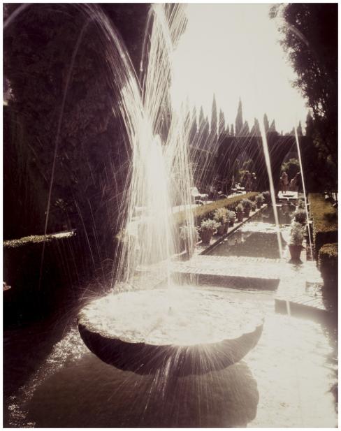 Joel Meyerowitz (American, b. 1946), Fountain, Spain, 1983