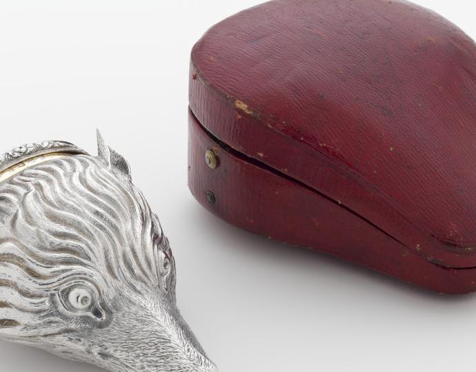 Tye, George, & Kilner, James; Snuffbox in the form of a fox head with case