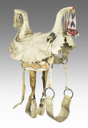 Maker Unknown (Apsáalooke, Crow), Woman's saddle with stirrups, late 19th or early 20th century 