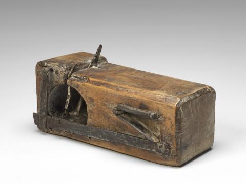 Eighteenth-century mousetrap