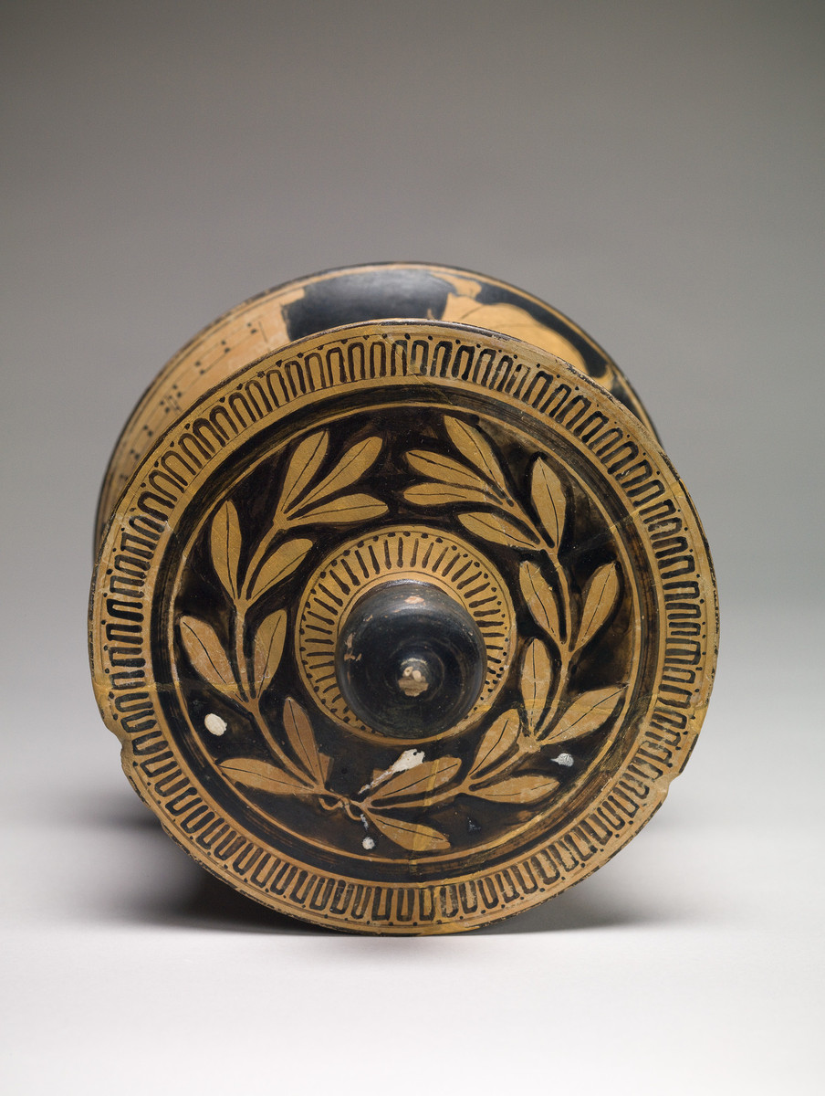 Veii Painter, Tripod pyxis, with a domestic scene