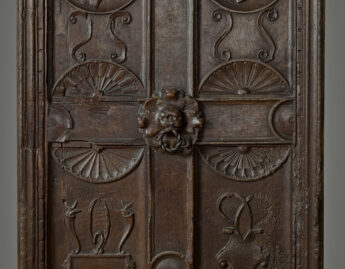 French, Door