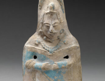 Mayan, Standing female dignitary