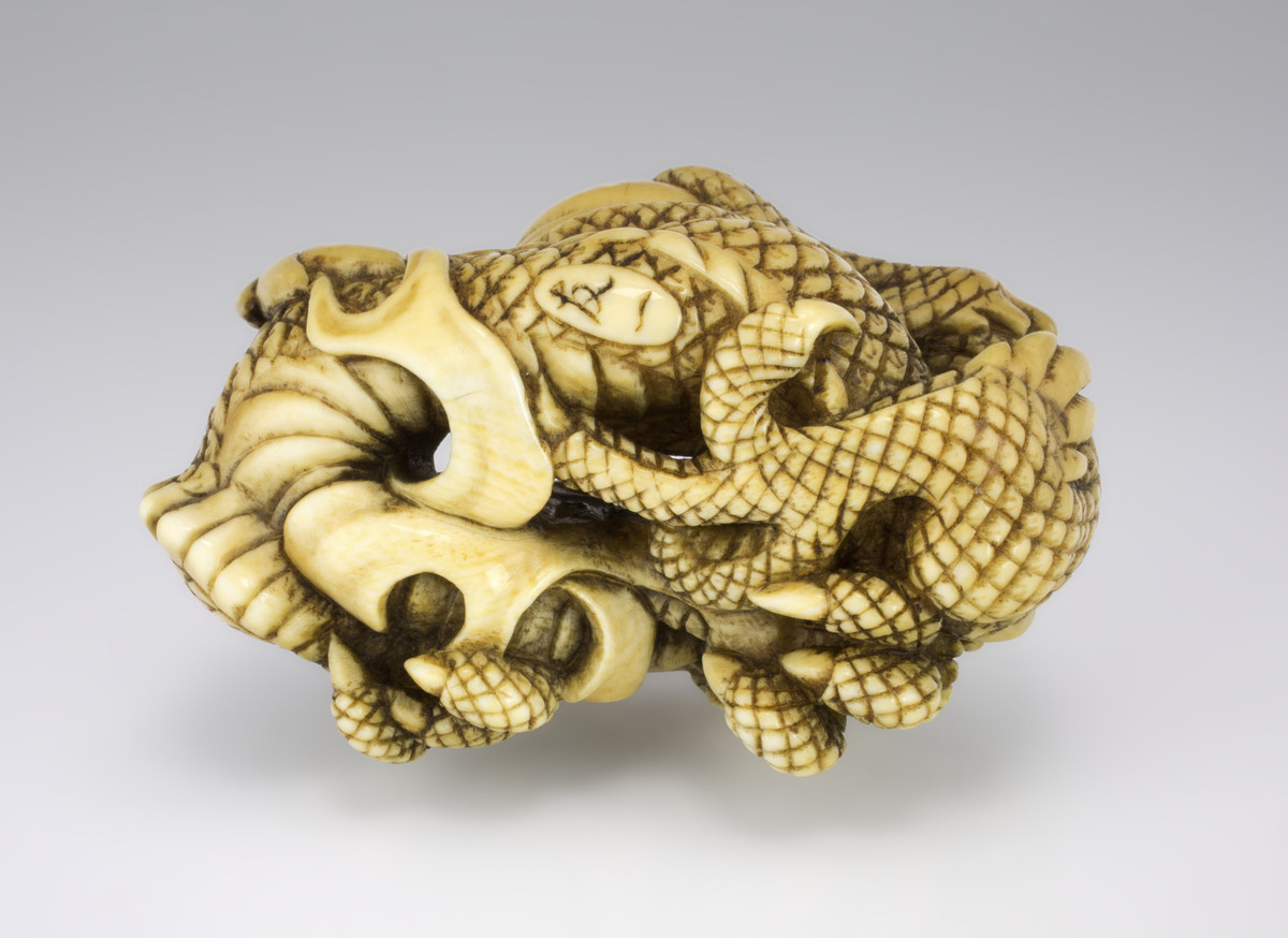 Tomokazu, Dragon holding a tama