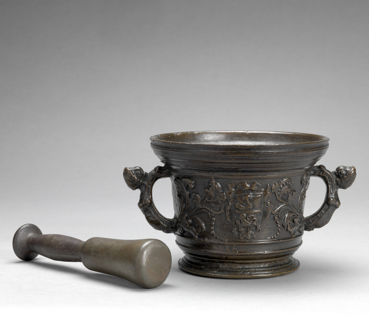 Italian, Mortar and pestle