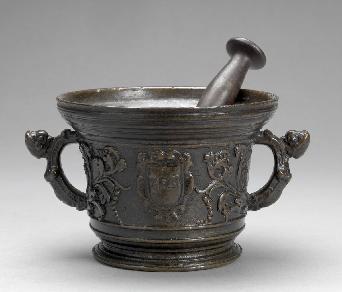 Italian, Mortar and pestle