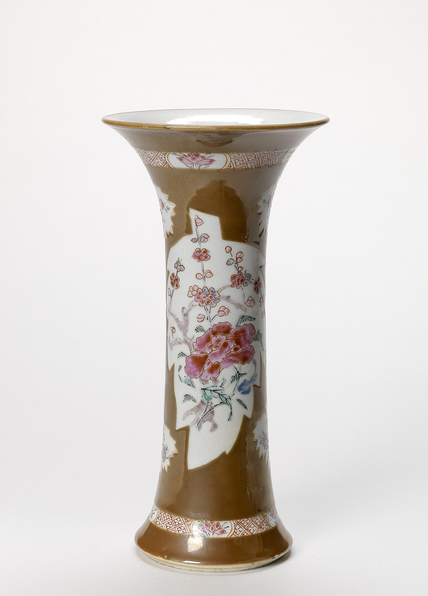 Chinese, Batavia ware spill vase