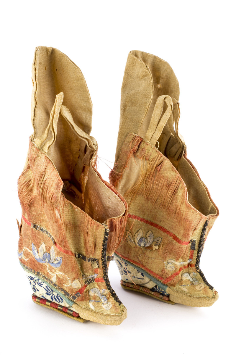 Chinese, Shoes